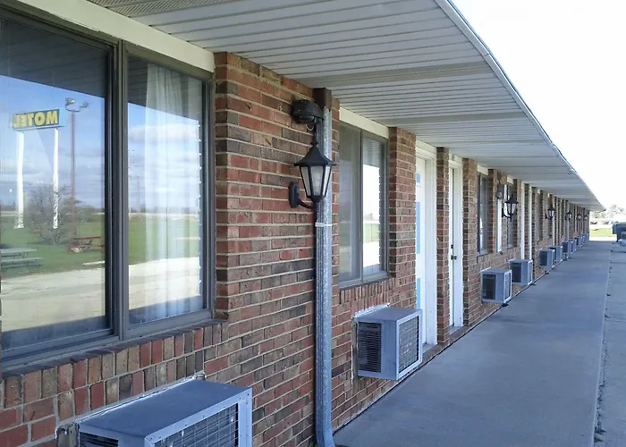 Paxton Inn Motel 2*